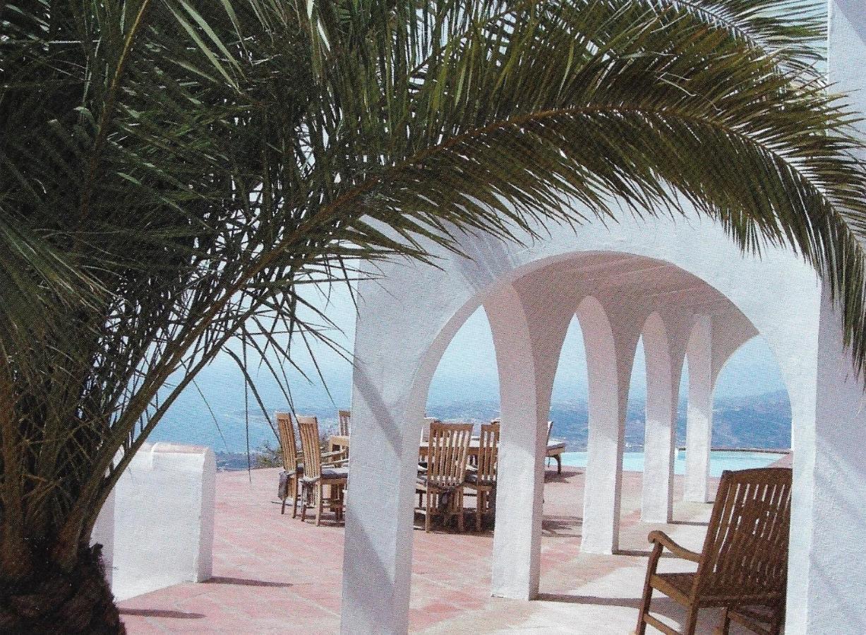 Villa Perla Blanca Саялонга Экстерьер фото