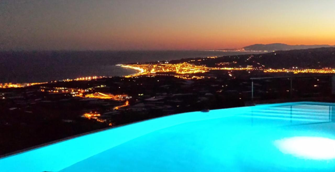 Villa Perla Blanca Саялонга Экстерьер фото